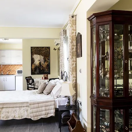 D'irene-near Athens Airport , 200 Meters From The Davis * Artemida (Attica)