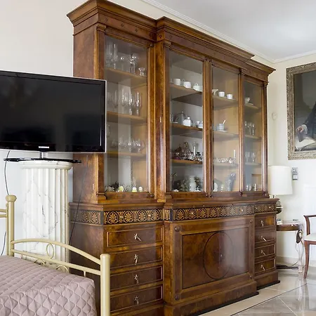D'irene-near Athens Airport , 200 Meters From The Davis Appartement Artemida (Attica)